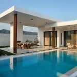 Villa Ashta - Aura *
