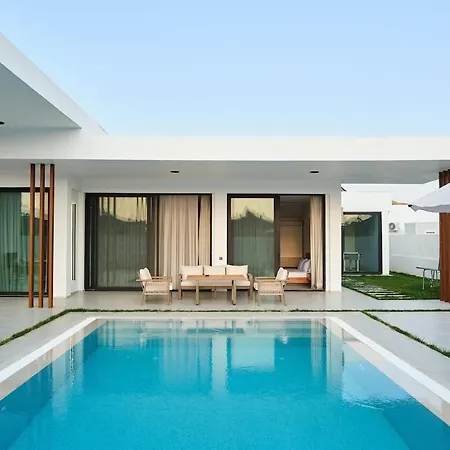 Ashta - Aura Villa