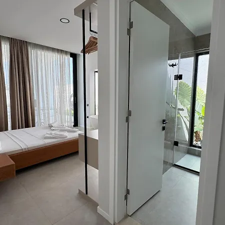 Villa Ashta - Aura *
