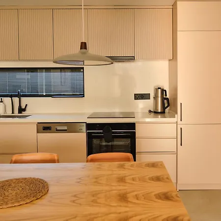 فيلة Ashta - Aura فتحية