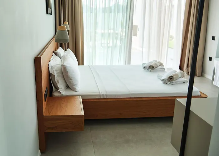 Ashta - Aura Villa *